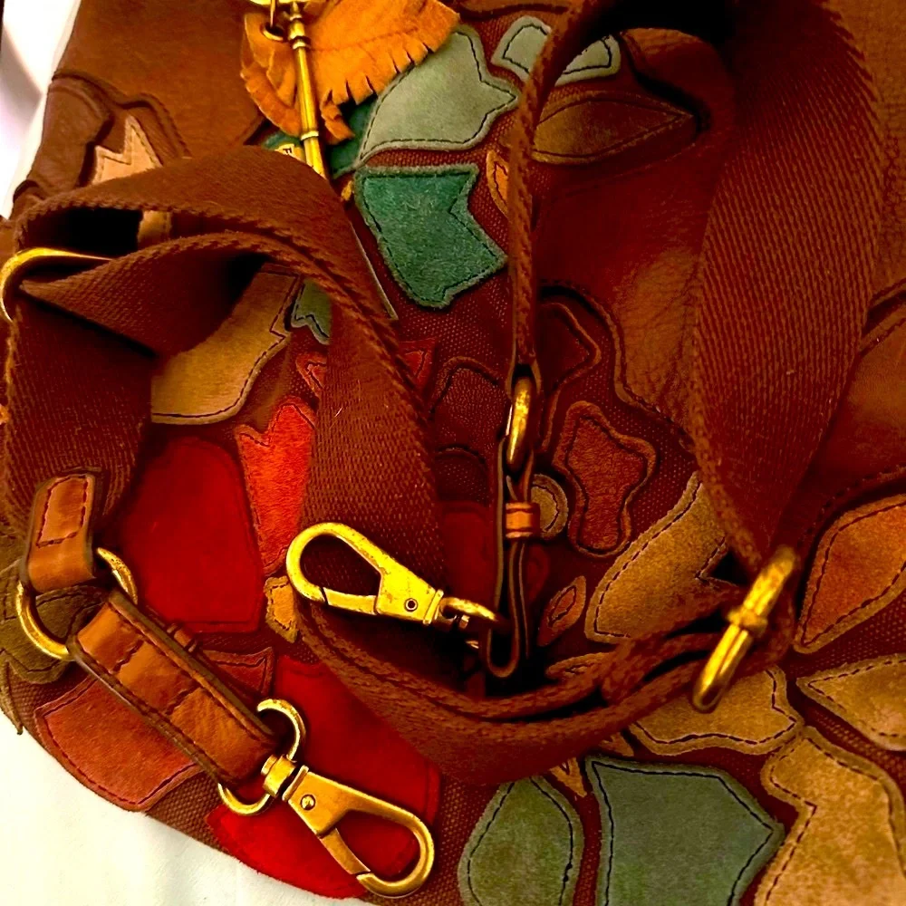 RARE Fossil Desi Flower Hobo Y2K Bag Genuine Leather Purse Key Fob Charm